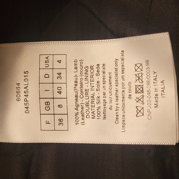 Christian Dior Lambs Leather Skort with CD Buckle - Picture 8 of 12